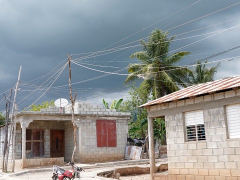 Edesur ejecutar&aacute; amplio programa de recuperaci&oacute;n de pol&iacute;gonos el&eacute;ctricos en once provincias por un monto de RD 1,752 millones