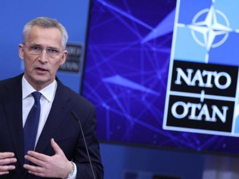 La OTAN dice que Rusia no retira tropas en Ucrania, sino que las reposiciona