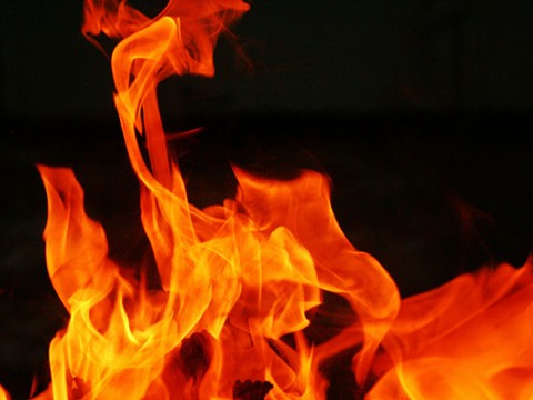 Incendio afecta f&aacute;brica textil en Santiago; reportan p&eacute;rdidas de US$10 millones