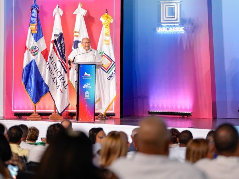 Rafael Santos Bad&iacute;a llama a alcaldes a enfocar su gesti&oacute;n en la 4ta. Revoluci&oacute;n Industrial