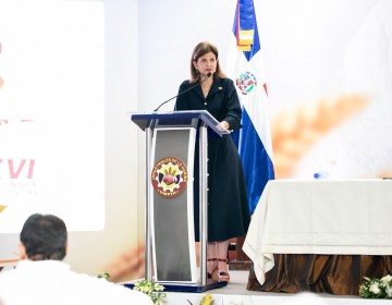 Raquel Pe&ntilde;a encabeza entrega Campo de Tiro con Arco totalmente remozado