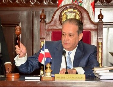 Reinaldo Pared confirma que fue diagnosticado con un tumor en el es&oacute;fago