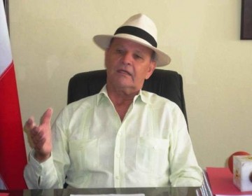 Senador F&eacute;lix V&aacute;squez no se presentar&aacute; a otro periodo &ldquo;para preservar su salud&rdquo;