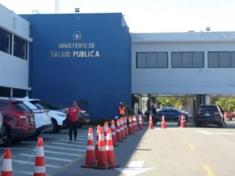 Cuentas Salud P&uacute;blica siguen embargadas por tema laboral