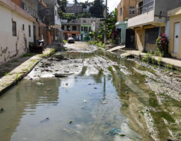 En el barrio Arroyo Bonito de Manoguayabo se sienten "abandonados"
