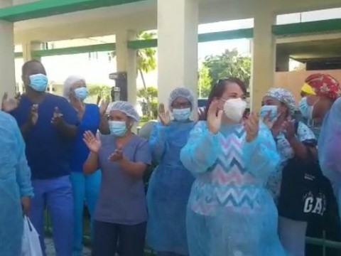 Personal de salud protesta en Marcelino V&eacute;lez por falta de pagos de incentivos