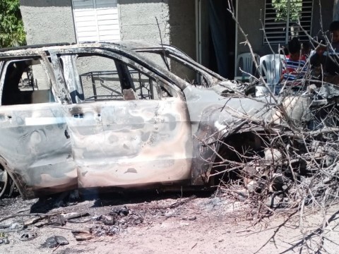 Matan joven y en represalia incineran veh&iacute;culo de presunto agresor