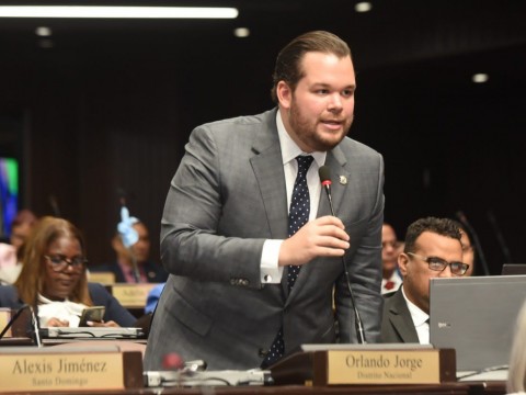 Aprueban proyecto de ley de pol&iacute;tica antidopaje de Orlando Jorge Villegas