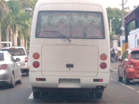 Aunque la ley lo proh&iacute;be, veh&iacute;culos circulan sin placa ante mirada indiferente de las autoridades