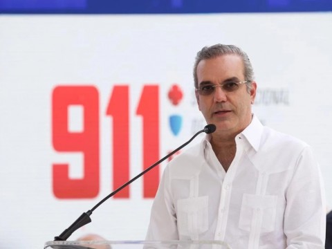Presidente Abinader deja en funcionamiento Sistema de Atenci&oacute;n a Emergencias 911 en Valverde Mao