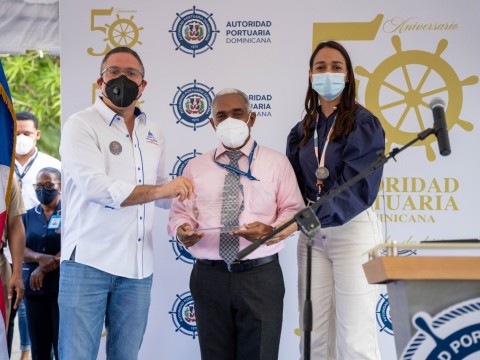 Autoridad Portuaria entregar&aacute; a colaboradores bonificaci&oacute;n por navidad y celebra 50 aniversario con reconocimiento a colaboradores por labor y trayectoria. 