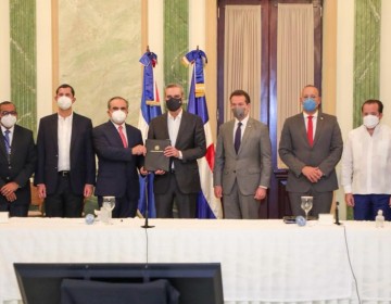 Presidente Abinader promulga&nbsp;la ley que otorga por quince a&ntilde;os incentivos fiscales para la competitividad e innovaci&oacute;n industrial&nbsp;