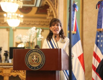 Robin Bernsten agradece a dominicanos por mensajes de apoyo tras irrupci&oacute;n al Capitolio