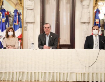 Gobierno reduce d&eacute;ficit fiscal en 77 mil millones; aumenta a 10,600 millones Reservas BC
