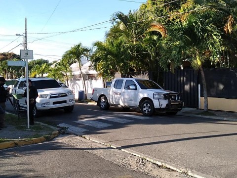 Allanan casa de campa&ntilde;a de Abel Mart&iacute;nez en Santiago