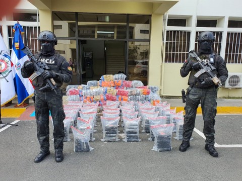 DNCD decomisa 191 paquetes de Coca&iacute;na y m&aacute;s de 50 pacas de Marihuana