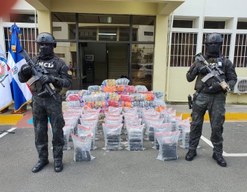 DNCD decomisa 191 paquetes de Coca&iacute;na y m&aacute;s de 50 pacas de Marihuana