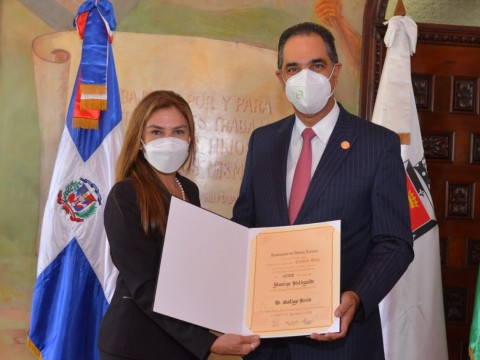 Director ejecutivo de SeNaSa es reconocido por la Alcald&iacute;a del Distrito Nacional por su trayectoria y logros profesionales 