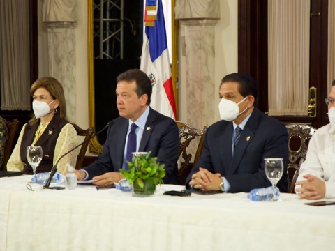 Gobierno promulga decreto para regular metanol