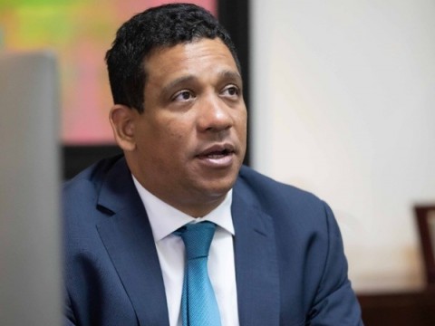 Director de Compras y Contrataciones revela mafia de proveedores del Estado, dice deben ser sancionados con m&aacute;s severidad