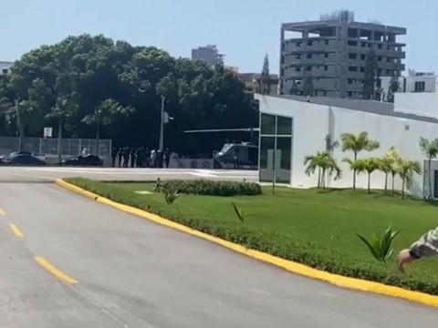 Defensa activa "Operaci&oacute;n Gavi&oacute;n&rdquo;  por cielo, mar y tierra para proteger la frontera