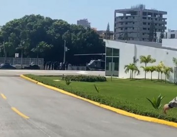 Defensa activa "Operaci&oacute;n Gavi&oacute;n&rdquo;  por cielo, mar y tierra para proteger la frontera