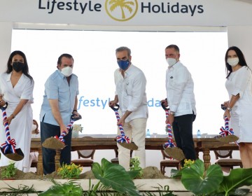 Presidente Abinader da el primer palazo al proyecto Royal Lake Village&nbsp; del grupo Lifestyle Holiday 