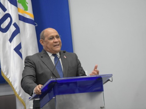 Director general del INFOTEP informa da positivo a COVID-19