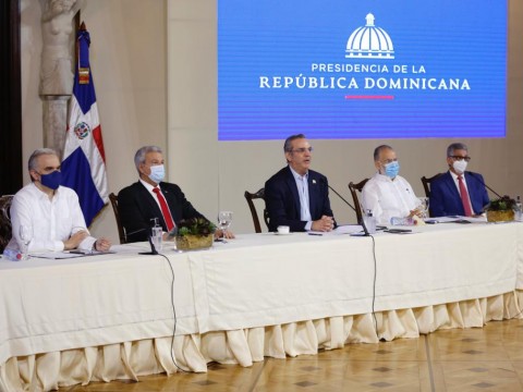 Gobierno cierra el 2021 sin nuevas cuentas por pagar por primera vez en 16 a&ntilde;os; disminuye deuda consolidada de 69.5 a 63%