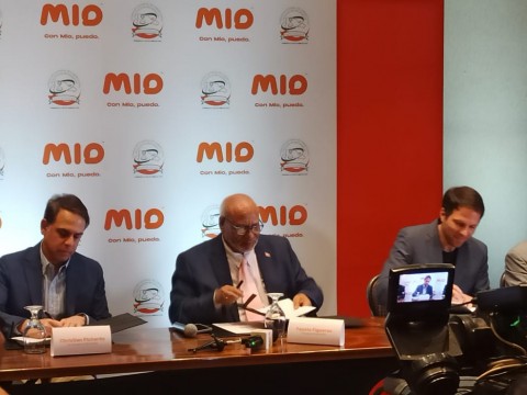 MIO y Fenacodep firman acuerdo para impulsar innovaci&oacute;n en comercios