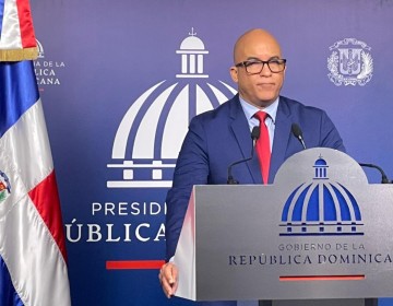 Presidente Luis Abinader recupera bienes p&uacute;blicos