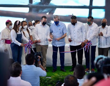 Presidente Abinader inaugura empresa de Robinson Can&oacute; EAST Recycling en San Pedro de Macor&iacute;s 