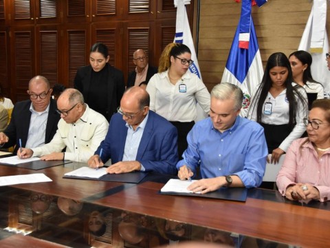 Sindicato de Trabajadores CORAASAN y empresa firman Pacto Colectivo tras mediaci&oacute;n de Ministerio de Trabajo