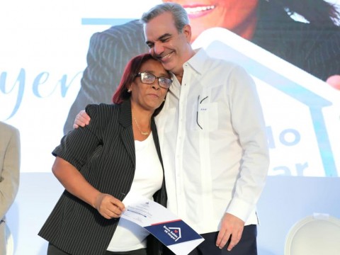 Presidente Abinader destina RD$ 2,000 millones para iniciativa &ldquo;Bono Saldo mi Hogar&rdquo;