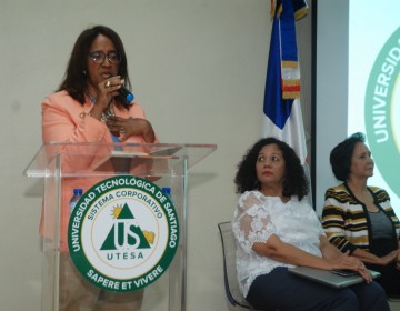 UTESA realiza conferencia en el marco del D&iacute;a Internacional de la Mujer