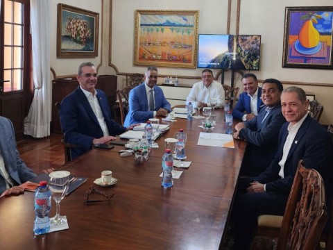 Presidente Abinader encabeza reuni&oacute;n sobre Juegos Centroamericanos
