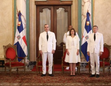 Presidente Abinader recibe cartas credenciales de siete nuevos embajadores