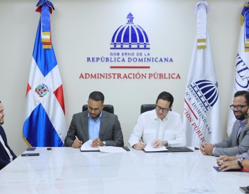 Crear&aacute;n programa de primer empleo y pasant&iacute;a en entidades gubernamentales para egresados becados del ITLA