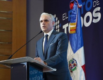 Ministro de Educaci&oacute;n participar&aacute; en cumbre global de la Unesco sobre transformaci&oacute;n digital y equidad