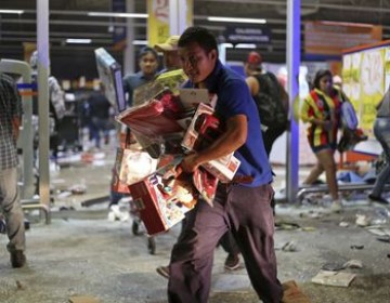 Contin&uacute;an los saqueos y tiroteos con la Polic&iacute;a en Chicago