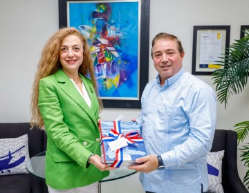 Turqu&iacute;a y RD eval&uacute;an potencial de intercambio en aviaci&oacute;n civil y turismo