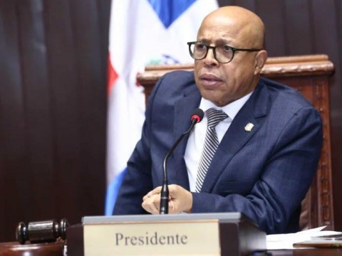 Pacheco advierte al PRM en el Congreso: "Hoy son grandes, ma&ntilde;ana pueden ser peque&ntilde;os"