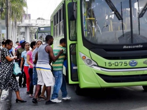 Presidente pasa a Obras P&uacute;blicas administraci&oacute;n de la Omsa