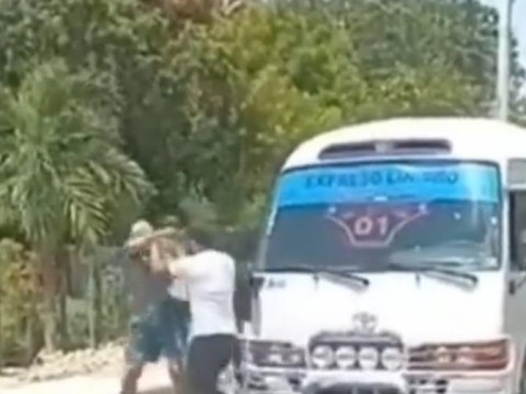 Se entrega cobrador de guagua que agredi&oacute; a un anciano en Valverde