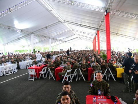 Abinader anuncia habr&aacute; mejoras en las condiciones del Ej&eacute;rcito el pr&oacute;ximo a&ntilde;o