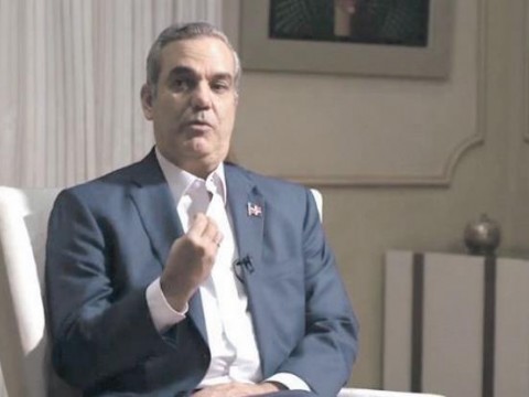 Abinader favorece acercamiento a sectores que se oponen a las tres causales del aborto para su aprobaci&oacute;n