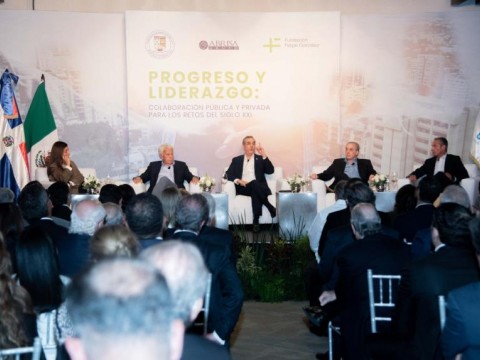 Luis Abinader reitera su defensa a alianzas entre sector p&uacute;blico y privado