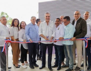 Abinader entrega obras viales en Santiago en acto matizado por pronunciamientos reeleccionistas