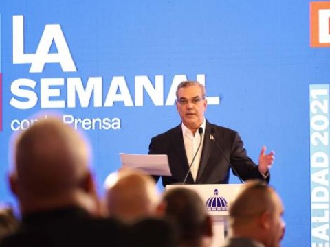 Luis Abinader encabeza LA Semanal con la Prensa