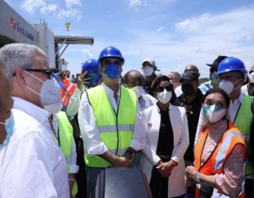 Abinader anuncia ambicioso proyecto de transformaci&oacute;n del puerto de Manzanillo en Montecristi